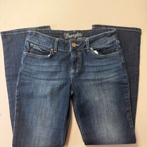 Wrangler Women's bootcut Blue Jeans